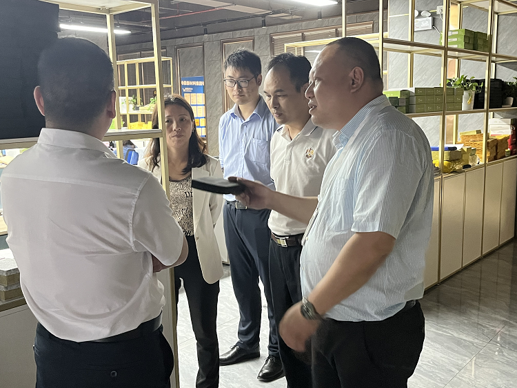 买球官网手机版热烈欢迎广州市建设工程消防协会领导一行莅临我司参观考察