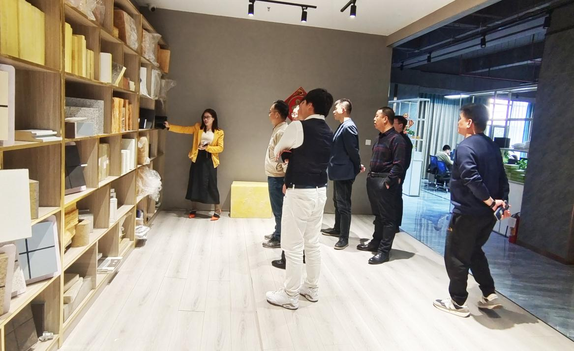 谋发展,促合作 | 赤峰市元宝山区领导一行考察访问买球官网手机版 谋发展,促合作 | 赤峰市元宝山区领导一行考察访问买球官网手机版